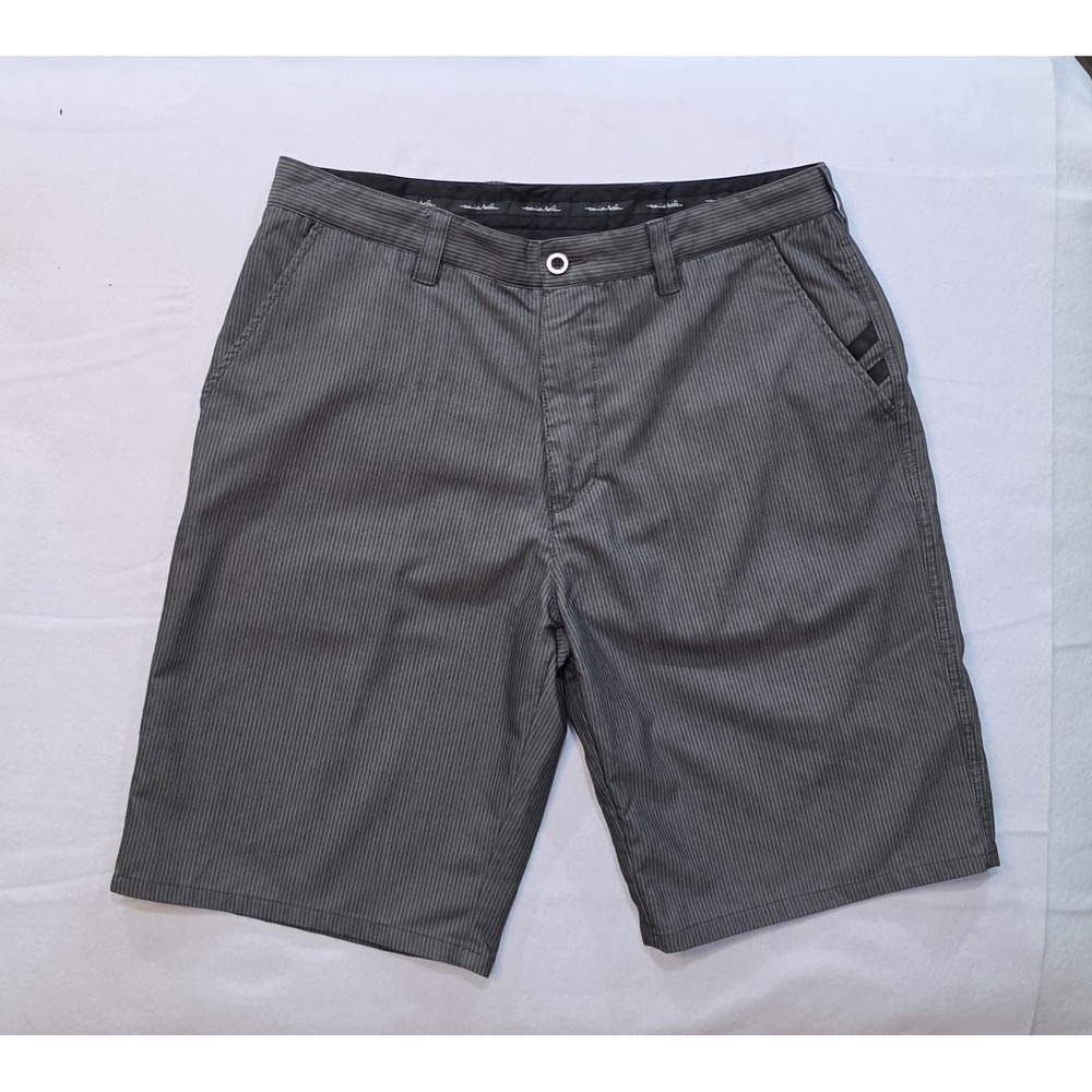 Travis Mathew Shorts Size 34 Grey Pinstripe Golf Shorts Performance